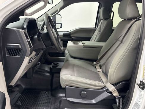 Used 2017 Ford F250 XL w/ Power Equipment Group image 13
