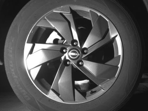 Used 2025 Nissan Rogue SV AWD/4WD image 18