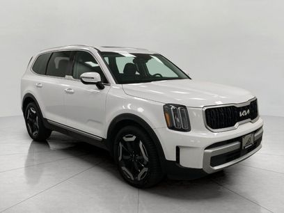 Used 2025 Kia Telluride EX w/ EX Captain's Chair Package