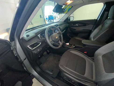 Used 2023 Chevrolet TrailBlazer LT FWD image 27
