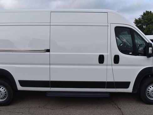 New 2026 RAM ProMaster 2500 w/ Convenience Group FWD image 19