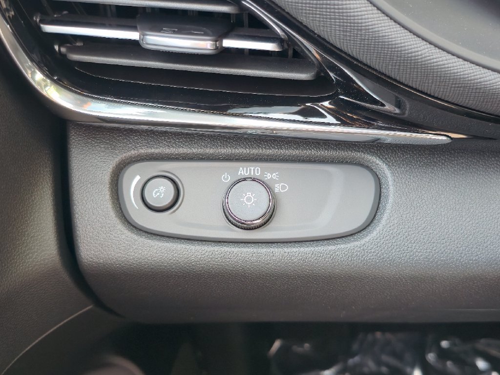 New 2026 Buick Envista Sport Touring w/ Convenience I Package FWD image 19