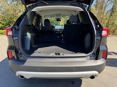 Used 2025 Ford Escape Platinum AWD/4WD image 20