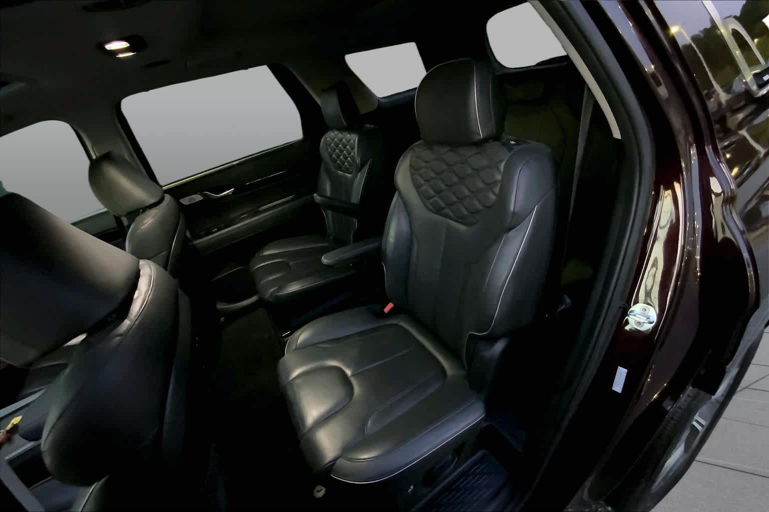 Used 2021 Hyundai Palisade Limited FWD image 17