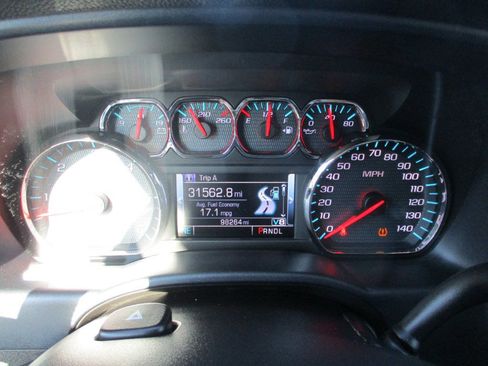 Used 2018 Chevrolet Silverado 1500 LT w/ All Star Edition image 26