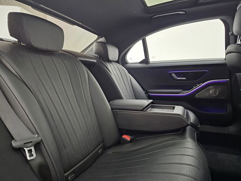 Certified 2023 Mercedes-Benz S 580 4MATIC Sedan w/ AMG Line image 23