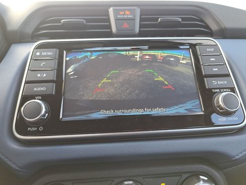 Used 2025 Nissan Versa SV w/ Trunk Package image 13