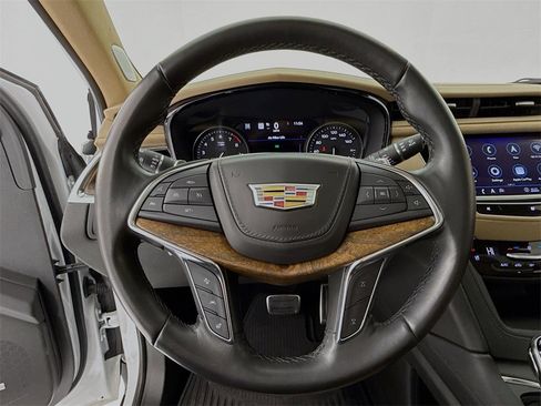 Used 2020 Cadillac XT5 Sportv w/ Platinum Package image 15