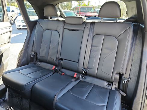 Used 2022 Audi Q3 2.0T Premium Plus w/ Premium Plus Package image 14