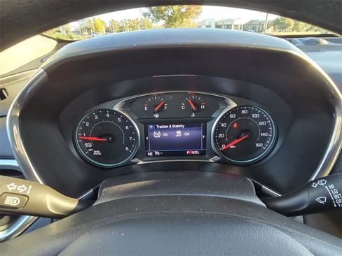 Used 2023 Chevrolet Equinox LT image 18