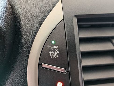 Used 2019 Lincoln MKC Select w/ Select Plus Package FWD image 27