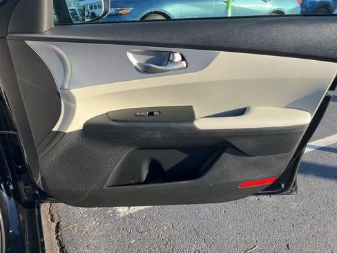 Certified 2023 Kia Forte LXS image 29