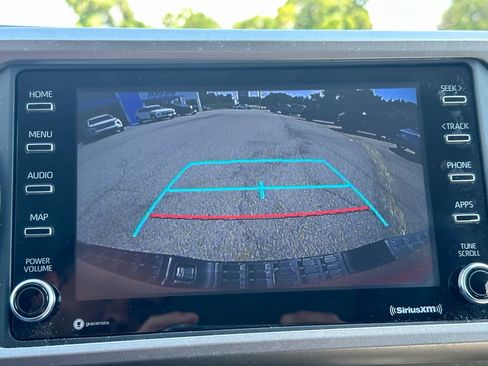 Used 2022 Toyota Tacoma SR5 RWD image 19