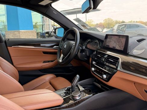 Used 2019 BMW 540i w/ Premium Package RWD image 20
