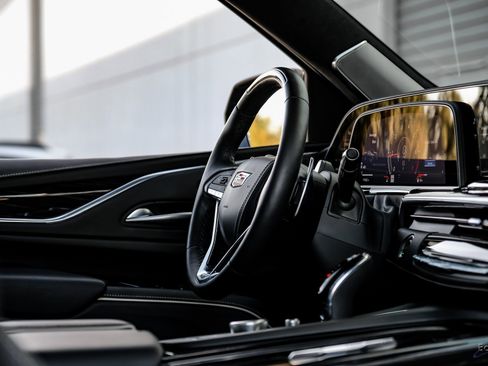 Used 2023 Cadillac Escalade V image 42