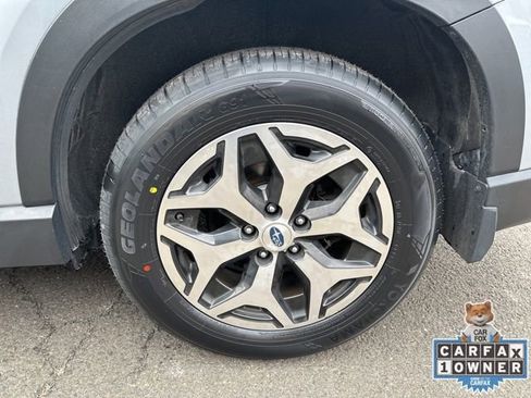Certified 2023 Subaru Forester Premium image 32