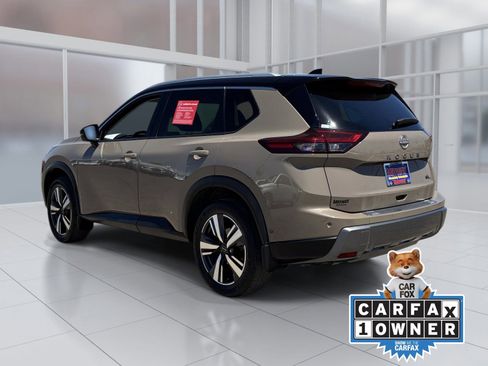 Certified 2024 Nissan Rogue SL FWD image 4