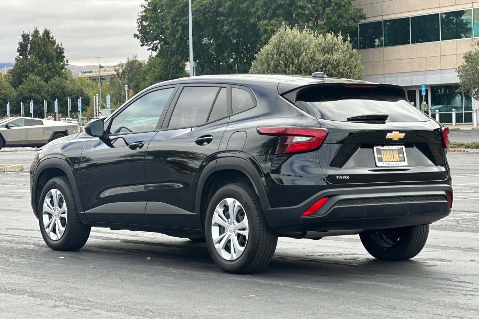 Used 2024 Chevrolet Trax LS FWD image 6