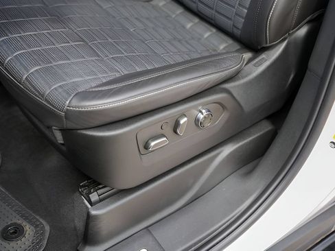 Certified 2023 Cadillac Escalade Sport Platinum RWD image 8