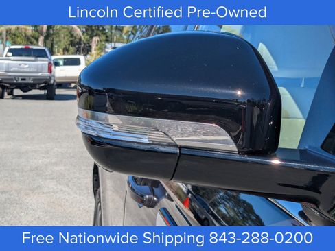 Certified 2025 Lincoln Navigator Reserve image 13