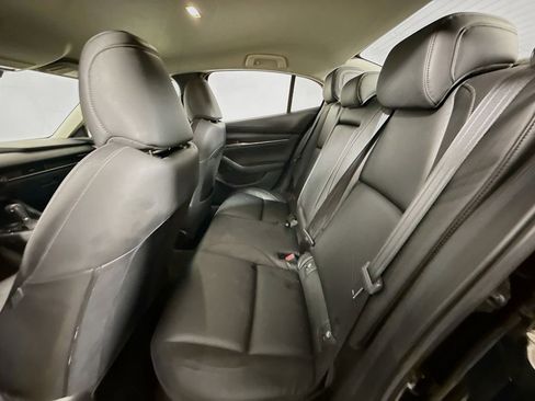 Used 2021 MAZDA MAZDA3 s FWD image 24