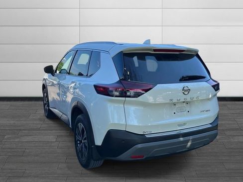 Used 2021 Nissan Rogue SV w/ Premium Package AWD/4WD image 4
