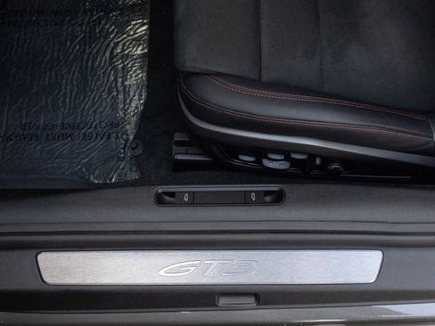 Certified 2022 Porsche 911 GT3 RWD image 21