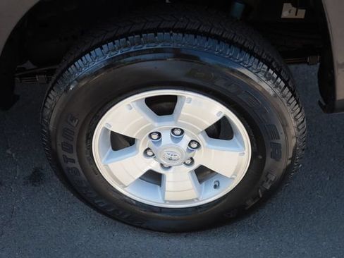 Used 2015 Toyota Tacoma 4x4 Double Cab w/ TRD Sport Package image 19