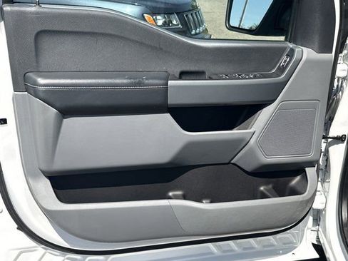 Used 2023 Ford F150 XLT w/ Trailer Tow Package image 13