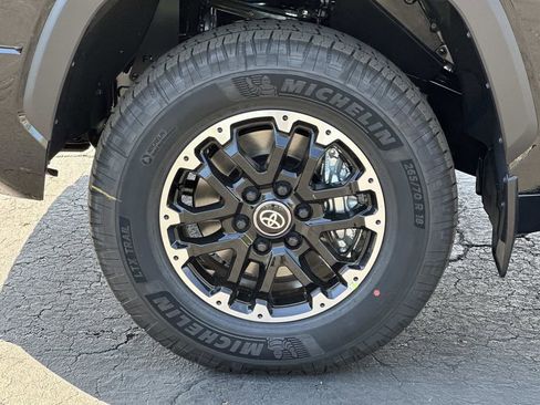 New 2026 Toyota Tundra SR5 AWD/4WD image 8