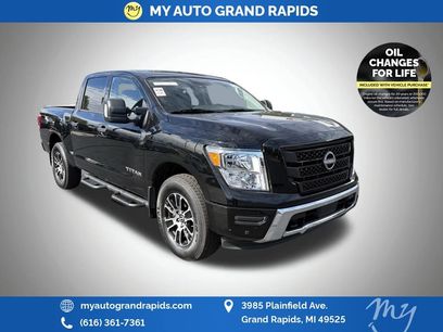 Used 2024 Nissan Titan SV w/ SV Convenience Package