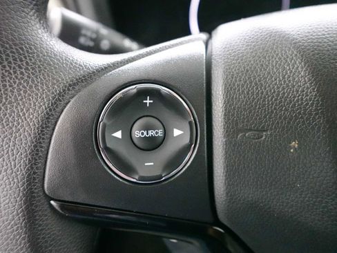 Certified 2021 Honda HR-V LX image 17