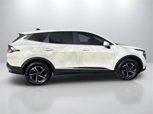 Certified 2025 Kia Sportage LX image 8