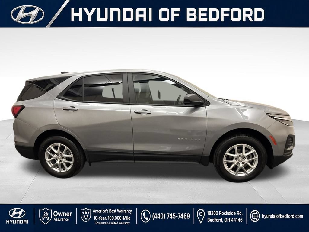 Used 2023 Chevrolet Equinox LS AWD/4WD image 4