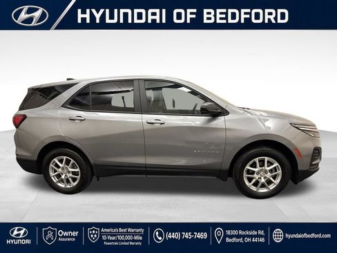 Used 2023 Chevrolet Equinox LS AWD/4WD image 4