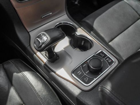 Used 2014 Jeep Grand Cherokee Summit AWD/4WD image 23