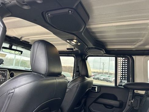 Used 2023 Jeep Wrangler High Altitude image 40