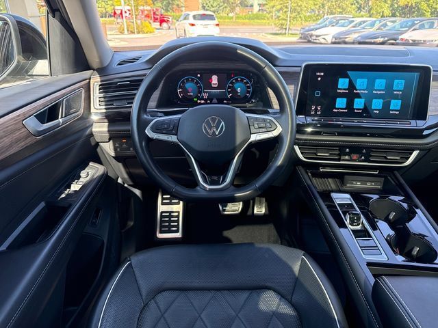 Used 2025 Volkswagen Atlas SEL Premium R-Line AWD/4WD image 13