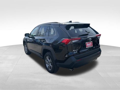 Used 2025 Toyota RAV4 XLE image 3