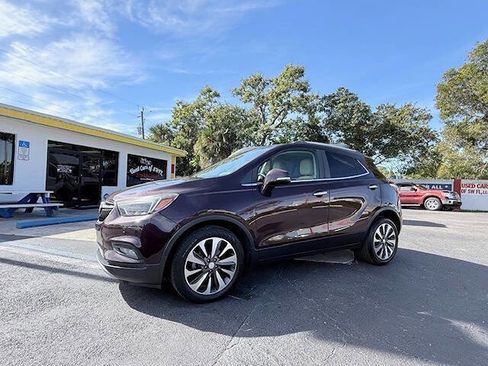 Used 2018 Buick Encore Premium image 2