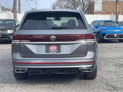 New 2025 Volkswagen Atlas SEL Premium R-Line image 7
