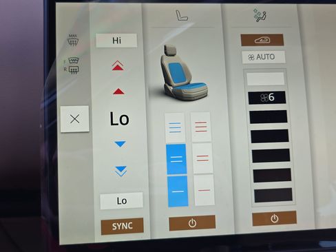 New 2026 Land Rover Range Rover SE image 24