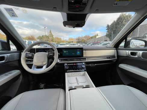 Used 2025 Hyundai Santa Fe SEL FWD image 72