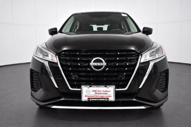 Used 2024 Nissan Kicks S FWD image 2
