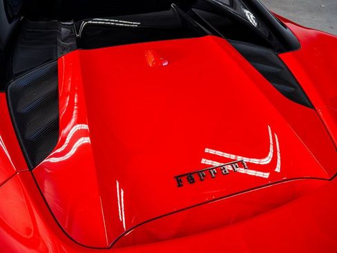 Used 2016 Ferrari 488 Spider image 31