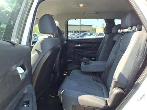 Used 2019 Hyundai Santa Fe SEL FWD image 11