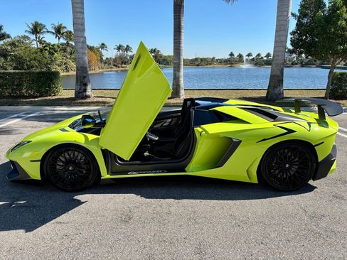 Used 2016 Lamborghini Aventador LP 750-4 Superveloce image 13