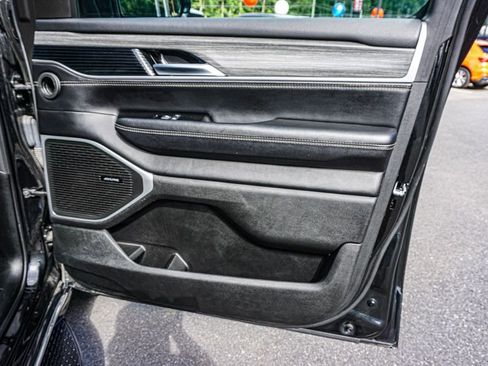 Used 2023 Jeep Wagoneer Series II image 52