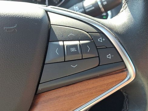 Certified 2023 Cadillac XT5 Premium Luxury AWD/4WD image 18