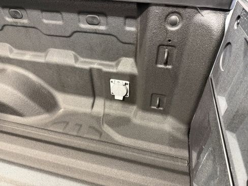 Used 2024 Chevrolet Colorado LT w/ LT Convenience Package III image 6